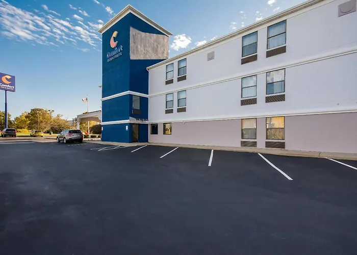 Comfort Inn & Suites Cincinnati Eastgate